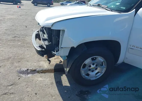 2011 Chevrolet Tahoe Ls из США, поврежденный, VIN 1GNSCAE0XBR124510